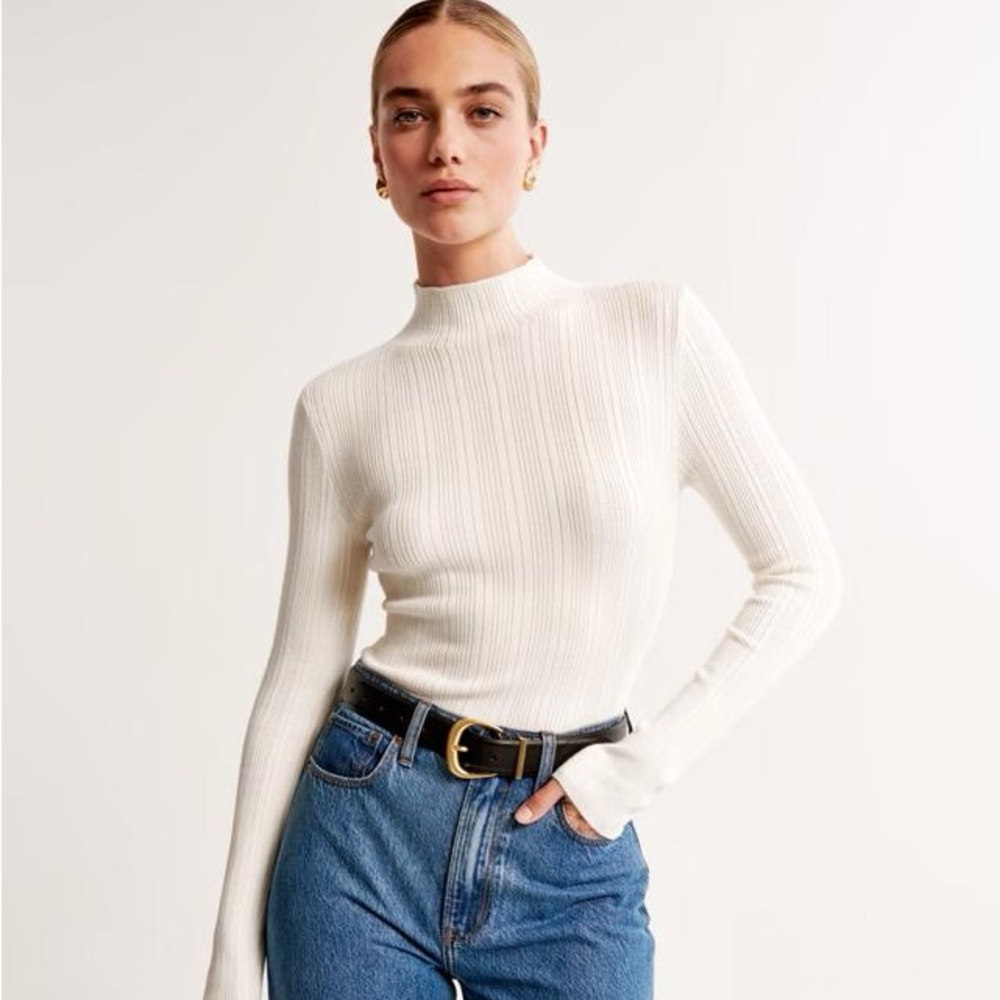 Abercrombie Slim Rib Turtleneck Sweater